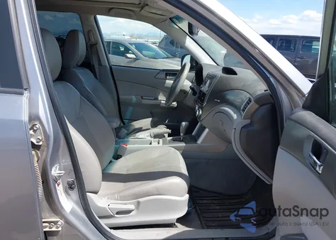 2010 Subaru Forester 2.5X Limited из США, поврежденный, VIN JF2SH6DC5AH777741